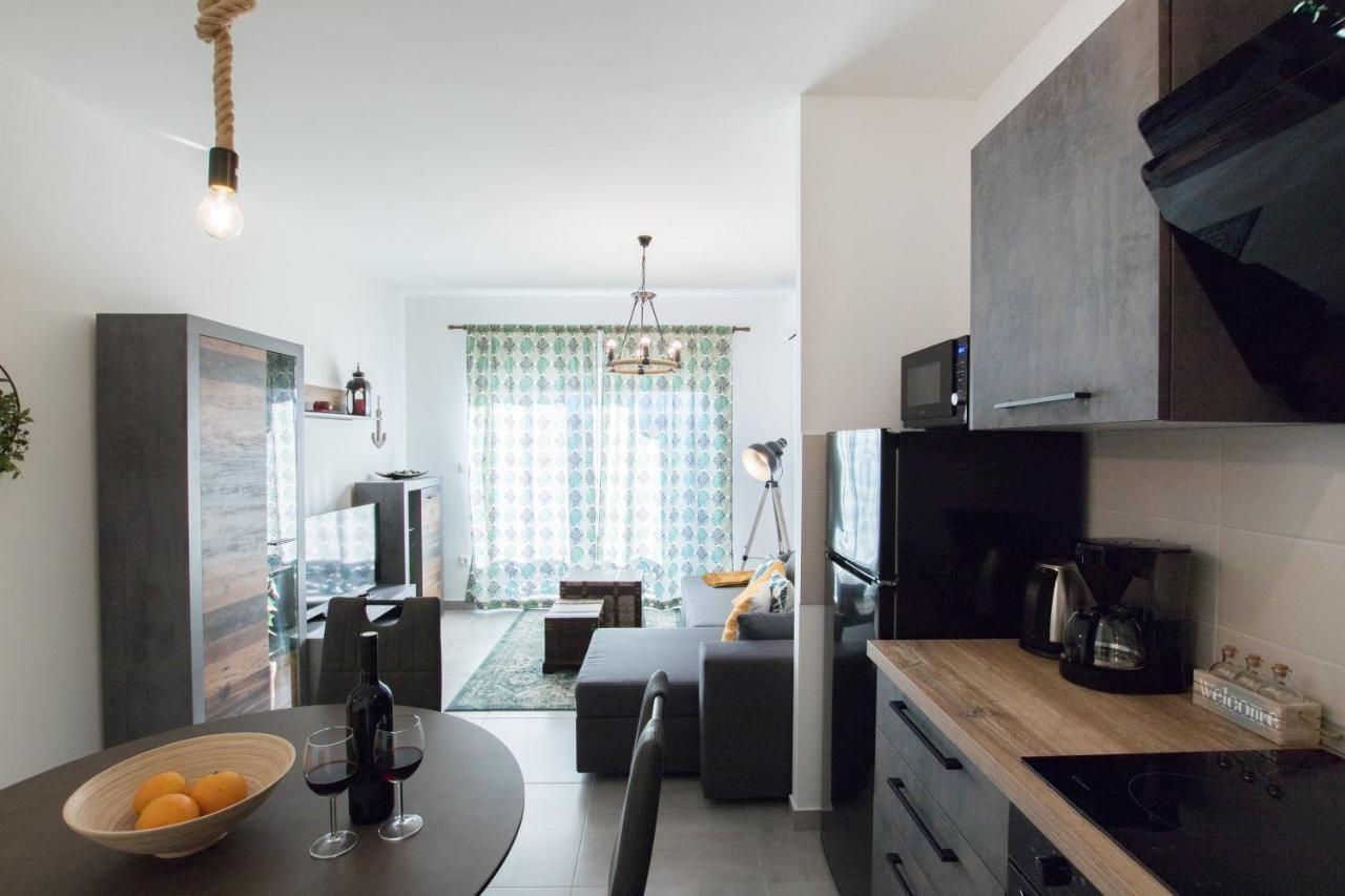 4 * Apartment Sunset Close To The Sea Kaštela Екстериор снимка